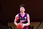 冲击MVP？余嘉豪：对个人数据不是特别看重 只想帮助球队赢球